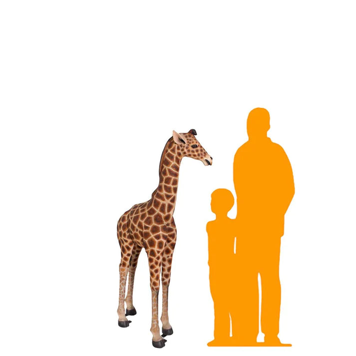 Jungle: Baby Giraffe Statue