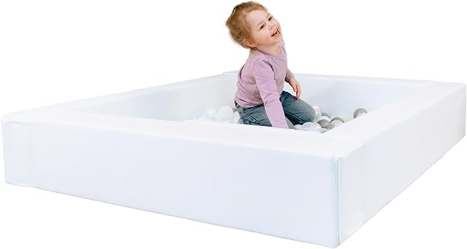 Bouncy house and Ball Pit (mini)