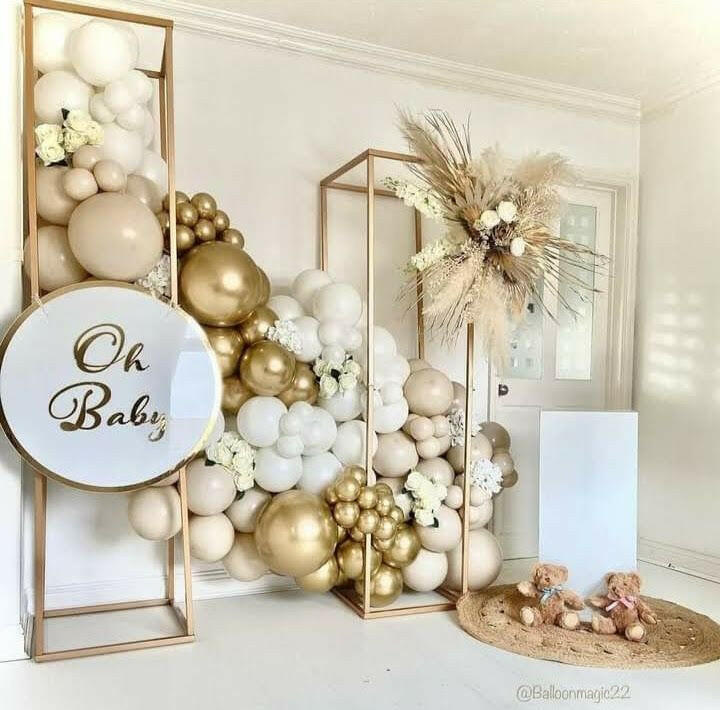 Metal Floral Stand Gold