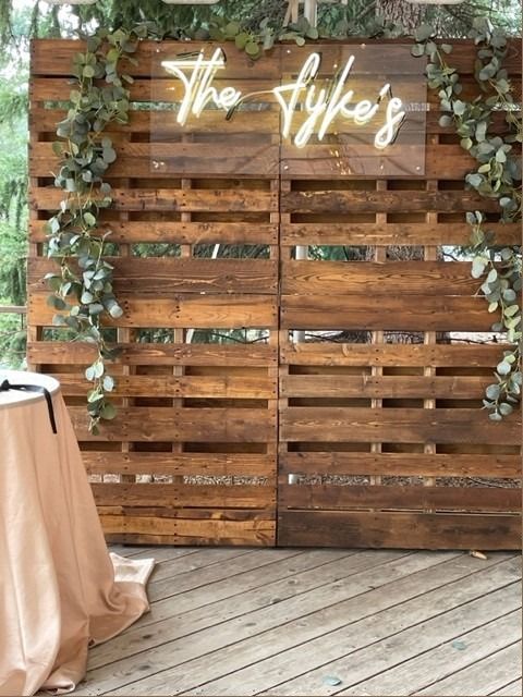 Pallets Wood Backdrop Rental in Atlanta | WOW Event Rentals